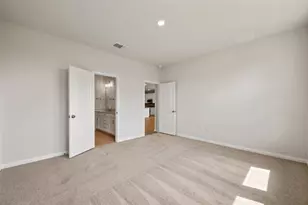 132 Arlington Park Loop, Hutto, TX 78634 - Photo 18