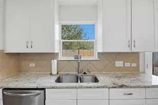 2106 Stonehaven, San Marcos, TX 78666 - Photo 12