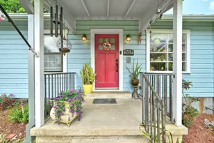 202 S 3rd St, Pflugerville, TX 78660 - Photo 2