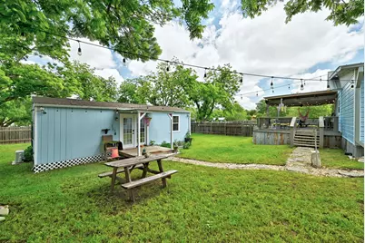 202 S 3rd Street, Pflugerville, TX 78660 - Photo 32