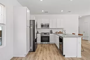 131 Santa Julia, Kyle, TX 78640 - Photo 4