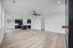 142 Mahalo Ct, Bastrop, TX 78602 - Photo 14