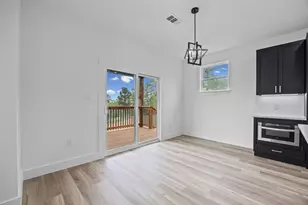 142 Mahalo Ct, Bastrop, TX 78602 - Photo 10