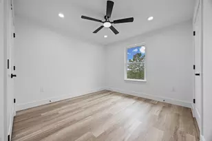 142 Mahalo Ct, Bastrop, TX 78602 - Photo 14