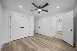 142 Mahalo Ct, Bastrop, TX 78602 - Photo 18