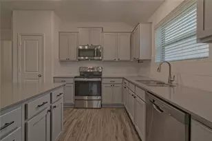 108 Pumpkin Dr, Hutto, TX 78634 - Photo 16