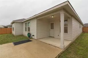 108 Pumpkin Dr, Hutto, TX 78634 - Photo 36