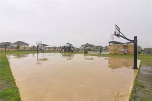 108 Pumpkin Dr, Hutto, TX 78634 - Photo 38