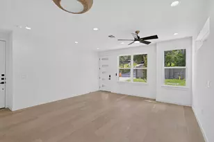 5305 Ledesma Rd, Austin, TX 78721 - Photo 10