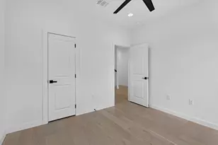 5305 Ledesma Rd, Austin, TX 78721 - Photo 26