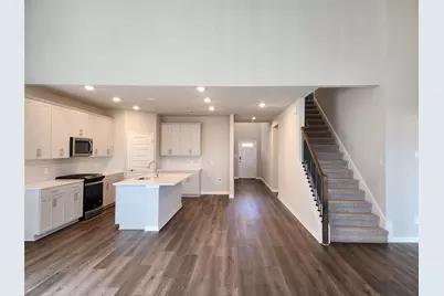 120 Greenspire Lane, Hutto, TX 78634 - Photo 2