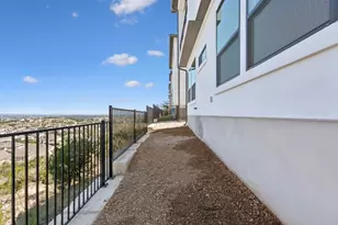 18 Maybury Wy, Lakeway, TX 78738 - Photo 4