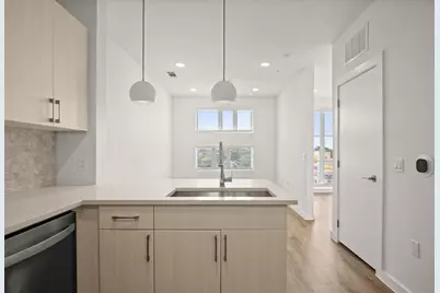 6324 N Lamar Boulevard #506, Austin, TX 78752 - Photo 4