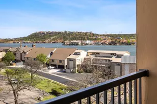 96 Island Dr, Horseshoe Bay, TX 78657 - Photo 2