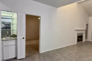 8006 Raintree Pl, Austin, TX 78759 - Photo 16