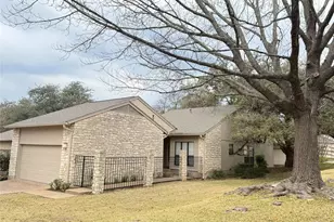 8006 Raintree Pl, Austin, TX 78759 - Photo 2