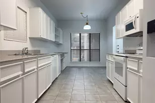 8006 Raintree Pl, Austin, TX 78759 - Photo 8