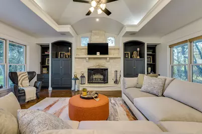 813 Moonlight Bay Drive, Spicewood, TX 78669 - Photo 8