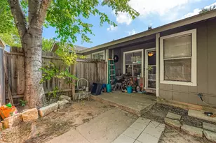 7214 Salt Springs Dr, Austin, TX 78744 - Photo 10