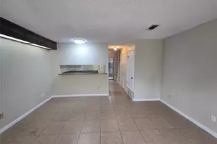 1221 W Hopkins St, San Marcos, TX 78666 - Photo 1