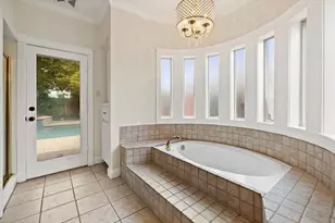 33 Cottondale Rd, The Hills, TX 78738 - Photo 12