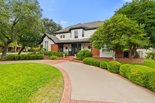 33 Cottondale Rd, The Hills, TX 78738 - Photo 1