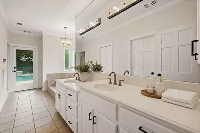 33 Cottondale Road, The Hills, TX 78738 - Photo 12