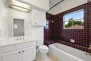 33 Cottondale Rd, The Hills, TX 78738 - Photo 16