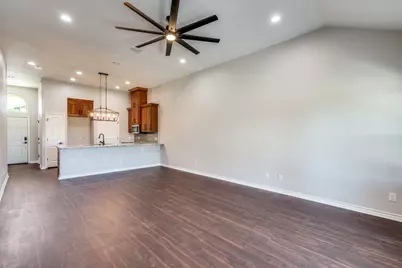 301 Navarro Way #29B, Seguin, TX 78155 - Photo 12