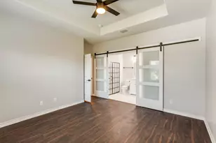 301 Navarro Wy, Seguin, TX 78155 - Photo 6