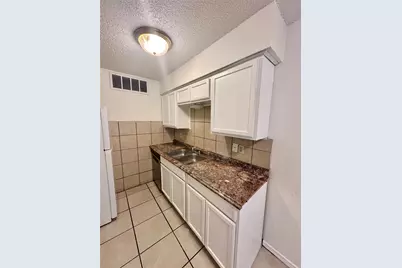4322 Gillis Street #106, Austin, TX 78745 - Photo 4
