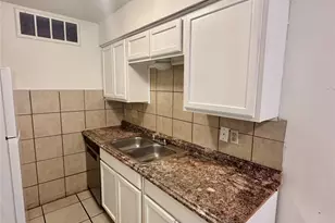 4322 Gillis St, Austin, TX 78745 - Photo 4
