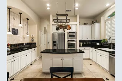 5708 Long Court, Austin, TX 78730 - Photo 10