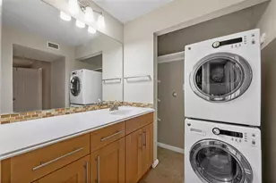 7685 Northcross Dr, Austin, TX 78757 - Photo 20