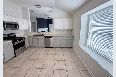 428 River Crossing Trail, Round Rock, TX 78665 - Photo 2