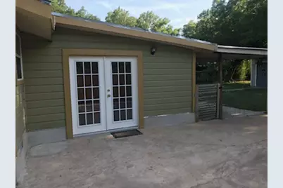 1604 Wilson Street, Bastrop, TX 78602 - Photo 10