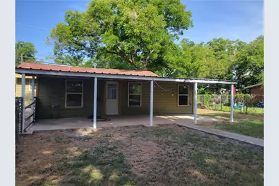 1604 Wilson Street, Bastrop, TX 78602 - Photo 2