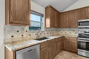 107 S Treasure Oaks Dr, Leander, TX 78641 - Photo 10