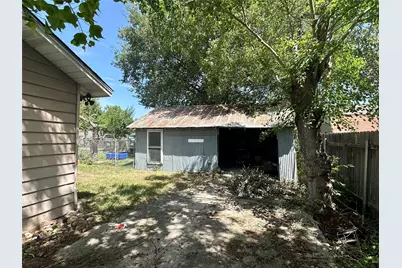 209 Old Thorndale Road, Taylor, TX 76574 - Photo 4