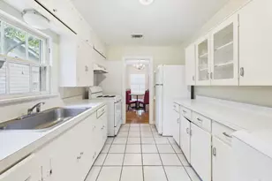 5204 Duval St, Austin, TX 78751 - Photo 16