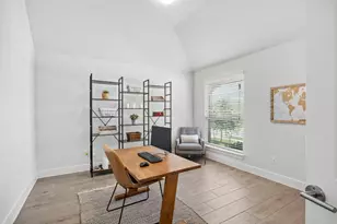 532 Elm Green St, Hutto, TX 78634 - Photo 4