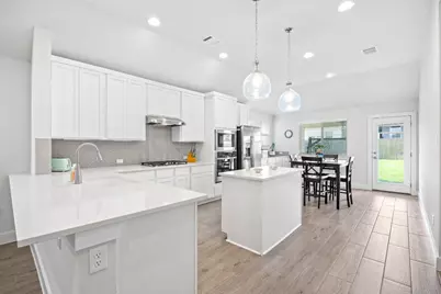 532 Elm Green Street, Hutto, TX 78634 - Photo 10