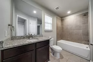 1502 Lucille St St, Seguin, TX 78155 - Photo 12