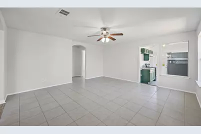 129 Lynn Crest Bend, Buda, TX 78610 - Photo 6