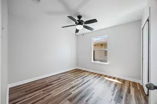 129 Lynn Crest Bend, Buda, TX 78610 - Photo 12