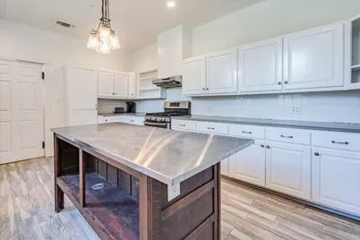 302 N Fm 1660 Highway, Hutto, TX 78634 - Photo 10