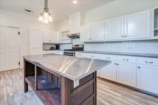 302 N Fm 1660 Hwy, Hutto, TX 78634 - Photo 10
