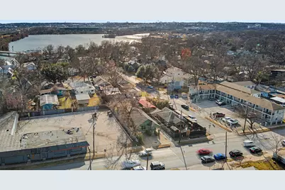 2703 E Cesar Chavez Street, Austin, TX 78702 - Photo 36