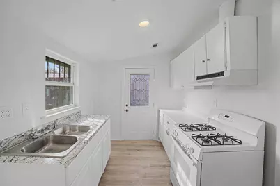 2703 E Cesar Chavez Street, Austin, TX 78702 - Photo 14