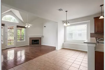 13017 Appaloosa Chase Drive, Austin, TX 78732 - Photo 8